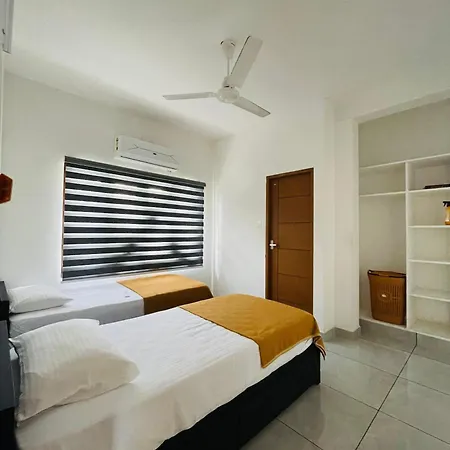 Jwel Homes Inn Kochi Exterior photo