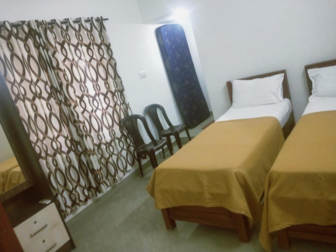 Jwel Homes Inn *